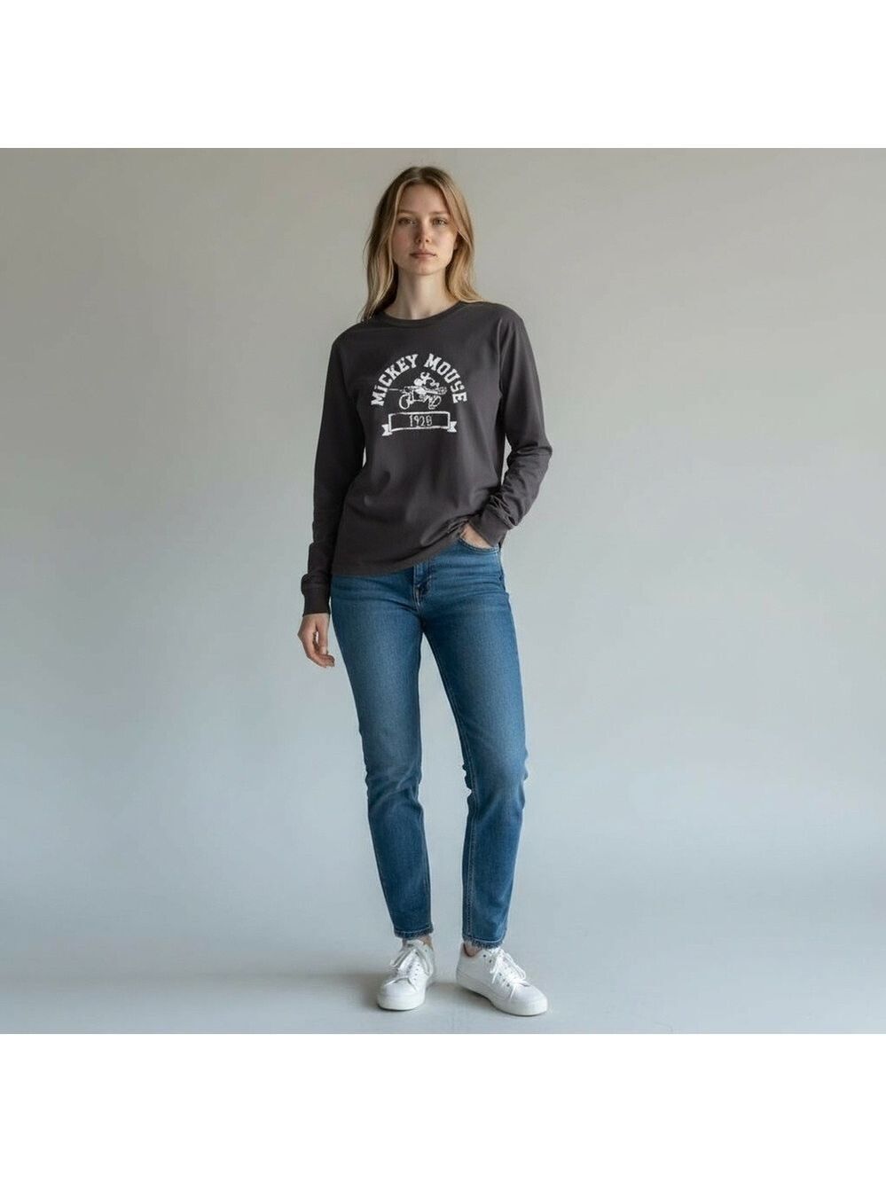 Uniqlo UT Mickey Mouse 1928 Black Long Sleeve Tee Crew Neck Size S